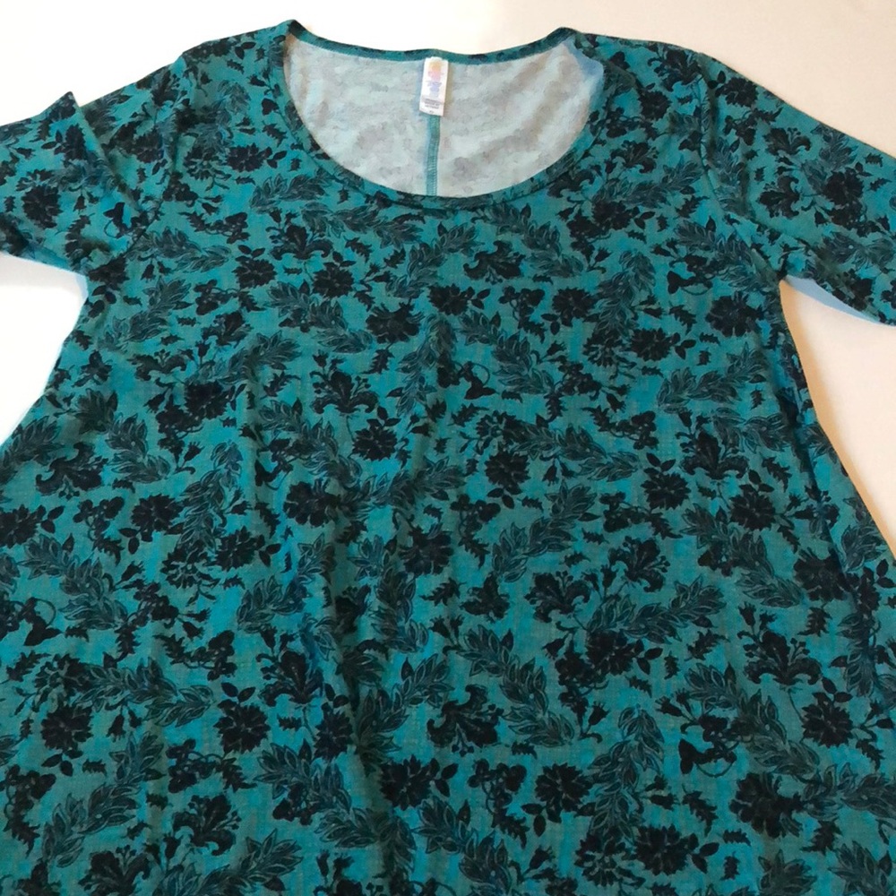 LuLaRoe Perfect Tee